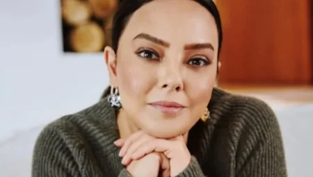 Ebru Gündeş’in 14 Şubat sahnesi dudak uçuklattı! En önden izlemek 100 bin TL