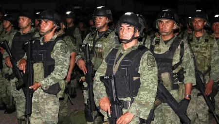 Meksika’dan ABD sınırına büyük sevkiyat: 10 bin asker görevlendirildi