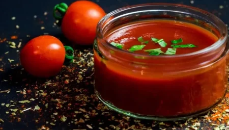Rüyada Salça, Ketçap ve Mayonez Görmek Ne Anlama Geliyor?