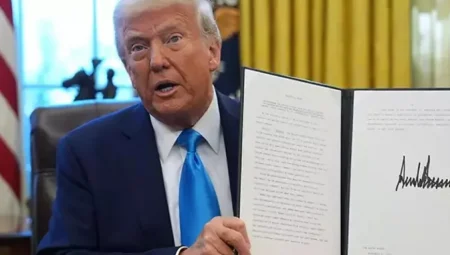 Trump’ın Avrupa üzerindeki etkisiyle AB, kritik Brüksel zirvesinde yeni bir yol haritası çizebilecek mi?